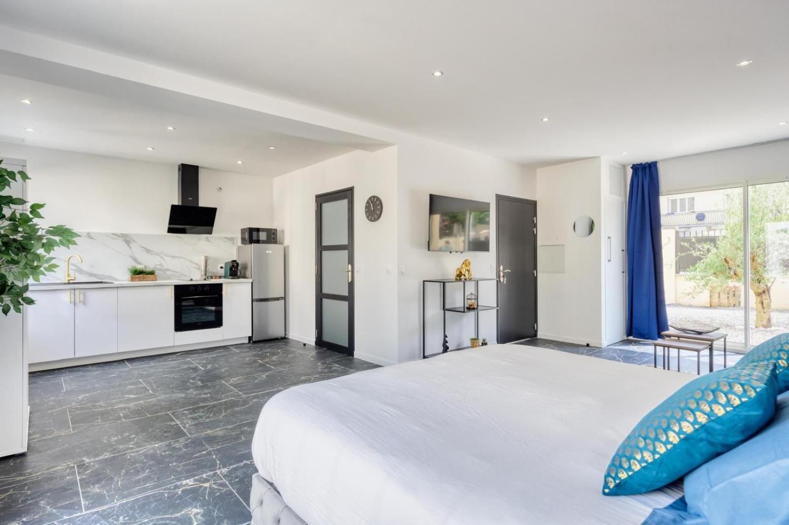 Studio 1 Coubron Dış mekan fotoğraf